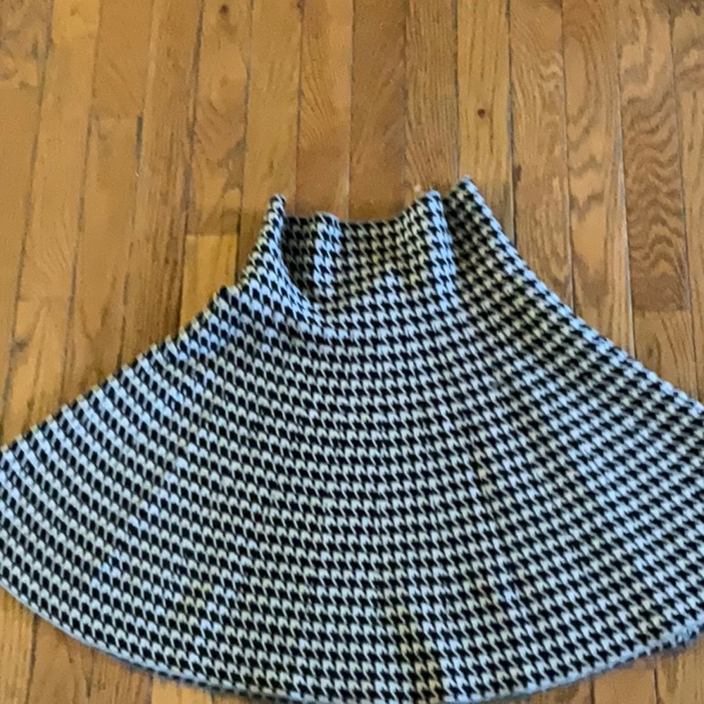 Houndstooth A-Line Knee-Length Skirt - Black & White